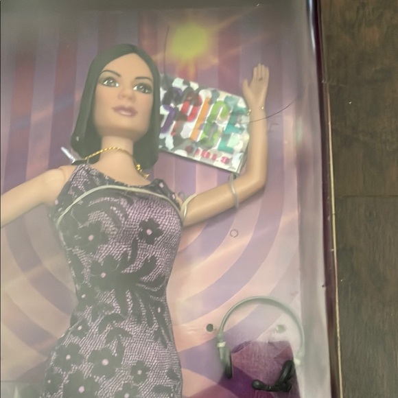 Spice Girls On Tour Doll - Picture 8 of 8